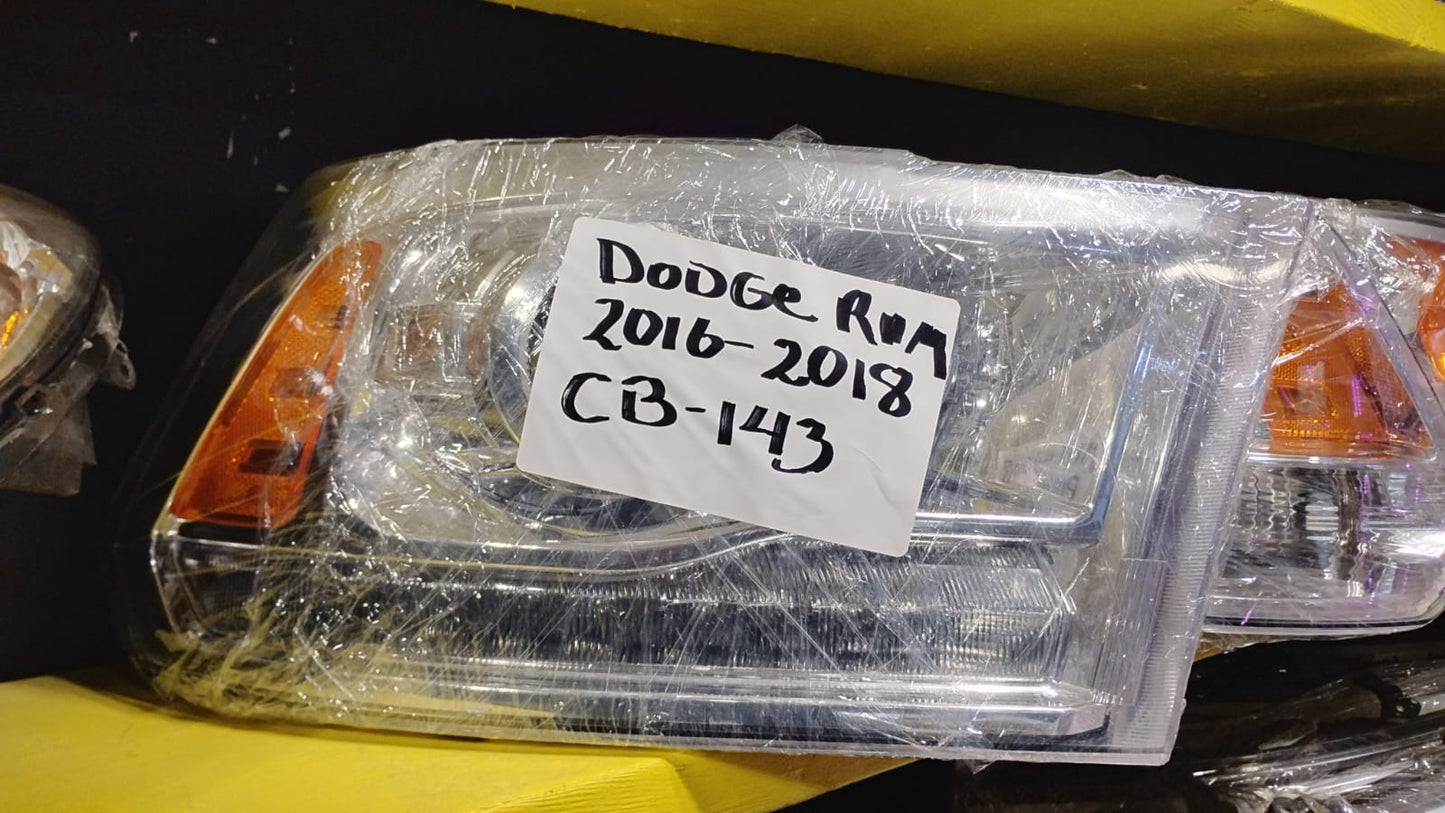 DODGE RAM HEADLAMP 2016 - 2018 PASSAGER SIDE ,CHROME BEZEL