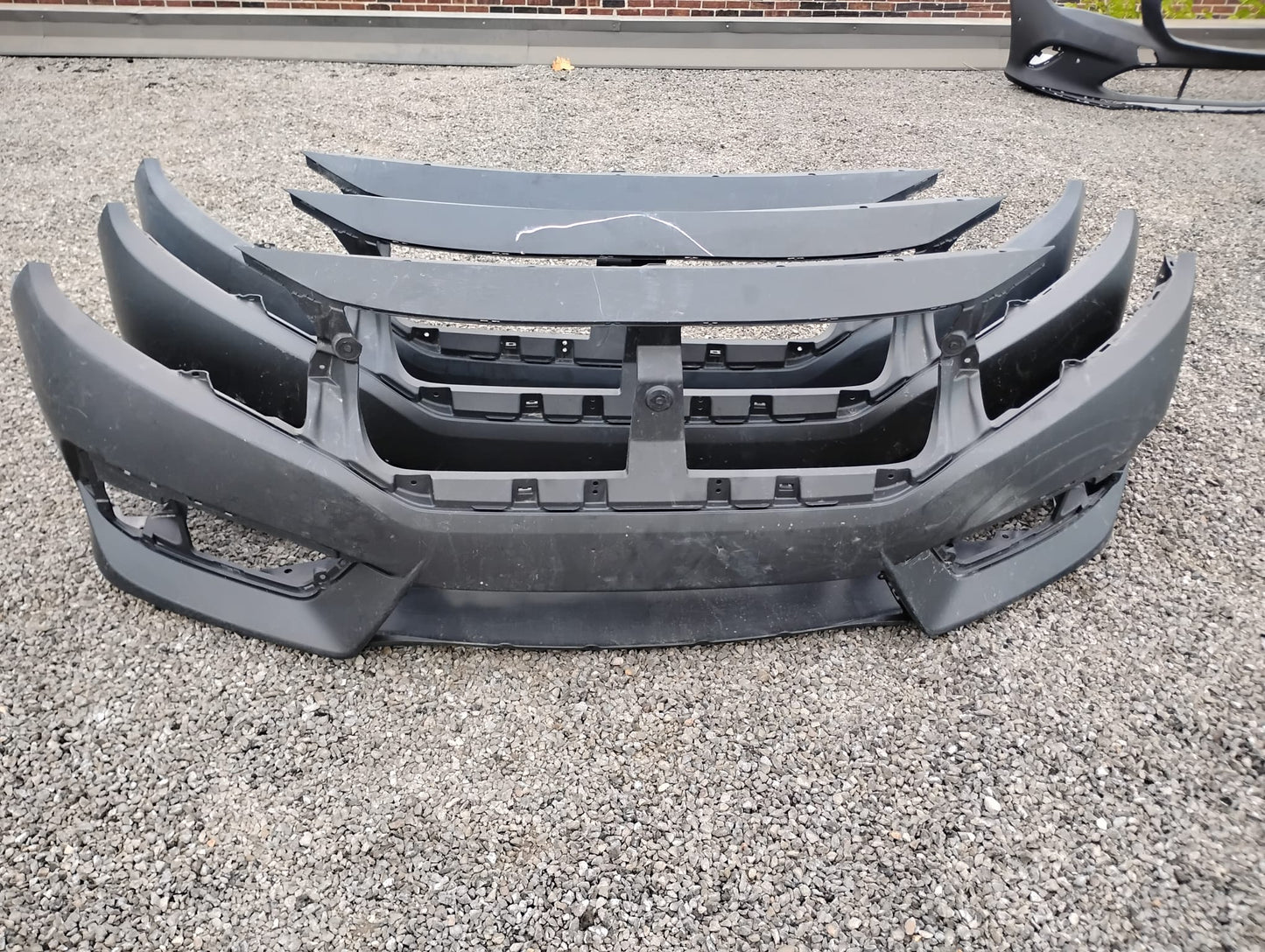 HONDA CIVIC FRONT BUMPER 2016 -2017 OCCASION!!