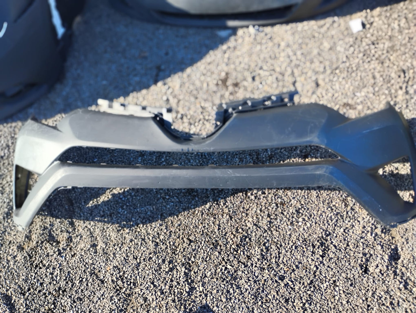 TOYOTA RAV 4 2017 FRONT BUMPER COVER
