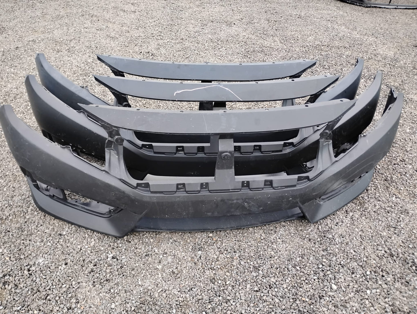 HONDA CIVIC FRONT BUMPER 2016 -2017 OCCASION!!