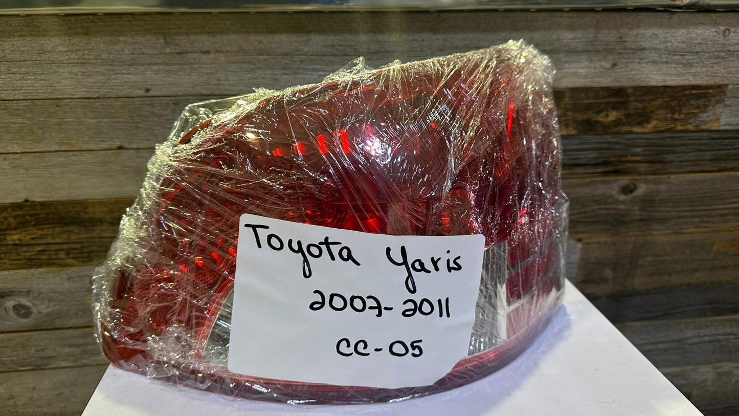 TOYOTA YARIS 2007-2011 Passenger Taillamp lens/housing S; Sedan