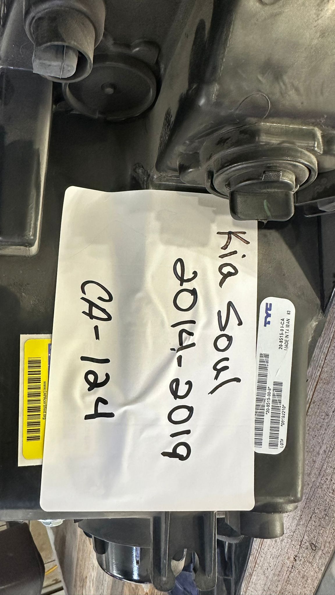 KIA SOUL 2014-2019 Passenger Headlamp assy composite Halogen