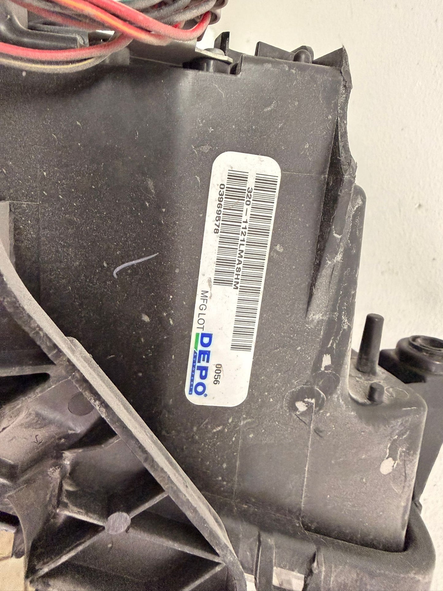 SUBARU FORESTER 2009-2013 Driver Headlamp assy composite Halogen