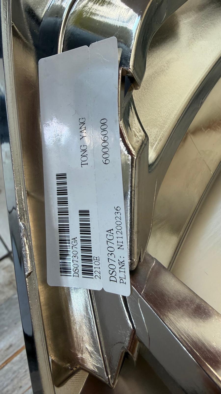 NISSAN ALTIMA 2010-2012 Grille assy Chrome Black/ Sedan/Hybrid