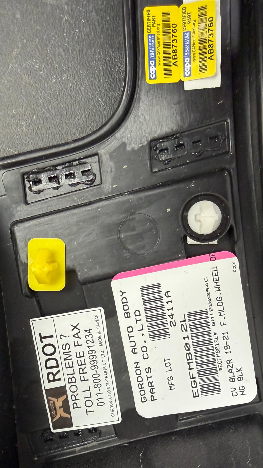 CHEVROLET BLAZER 2019-2022 Driver Front wheel opening molding PTM