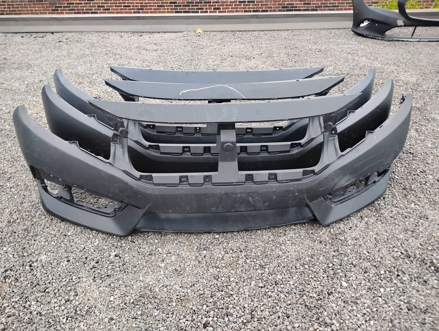HONDA CIVIC FRONT BUMPER 2016 -2017 OCCASION!!