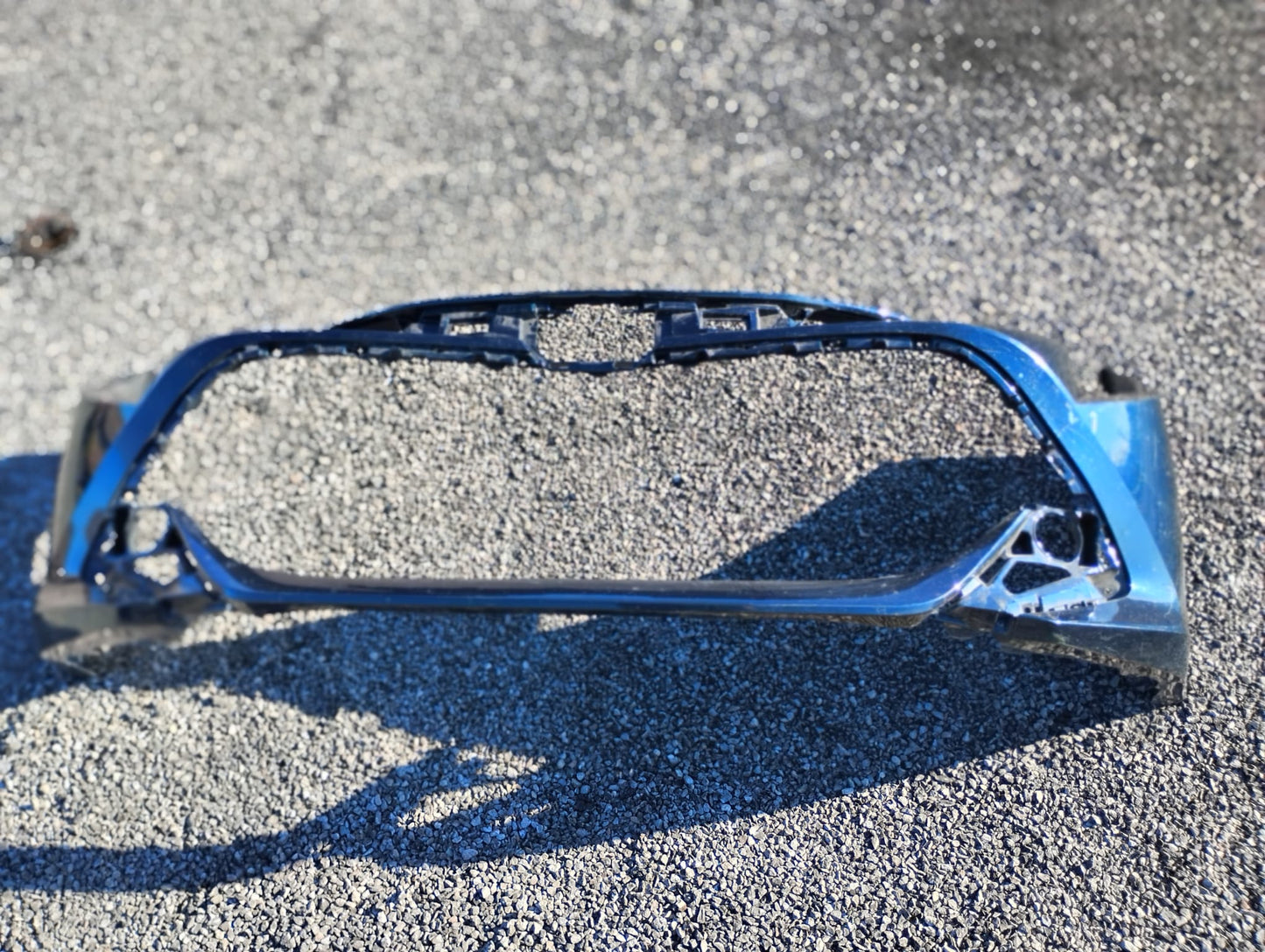 TOYOTA COROLLA FRONT BUMPER 2019 - 2022 OCCASION!!