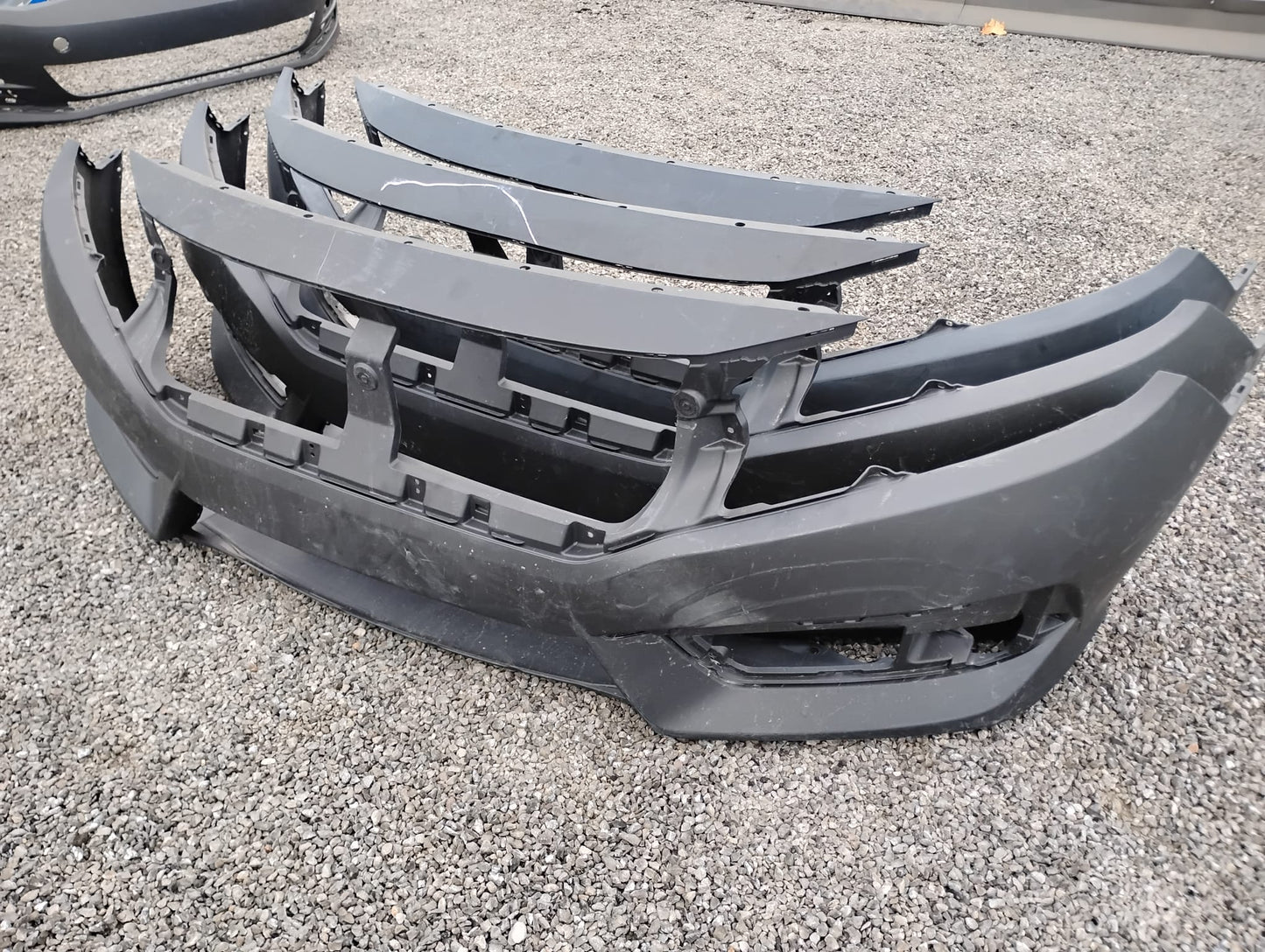 HONDA CIVIC FRONT BUMPER 2016 -2017 OCCASION!!