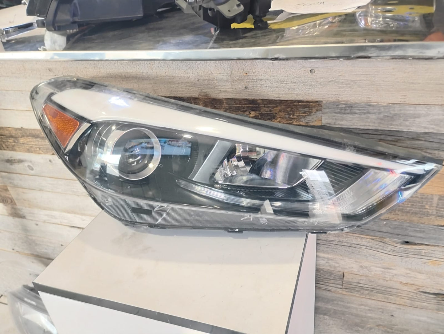 HYUNDAI TUCSON 2016 2018 PASSENGER RT Headlamp assy composite Halogen; w/LED Position Lamp