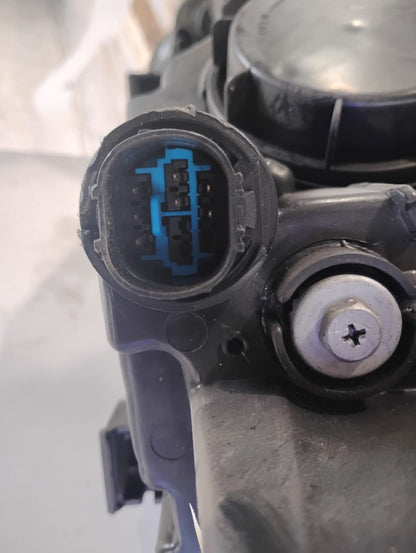 HYUNDAI TUCSON 2016 2018 PASSENGER RT Headlamp assy composite Halogen; w/LED Position Lamp