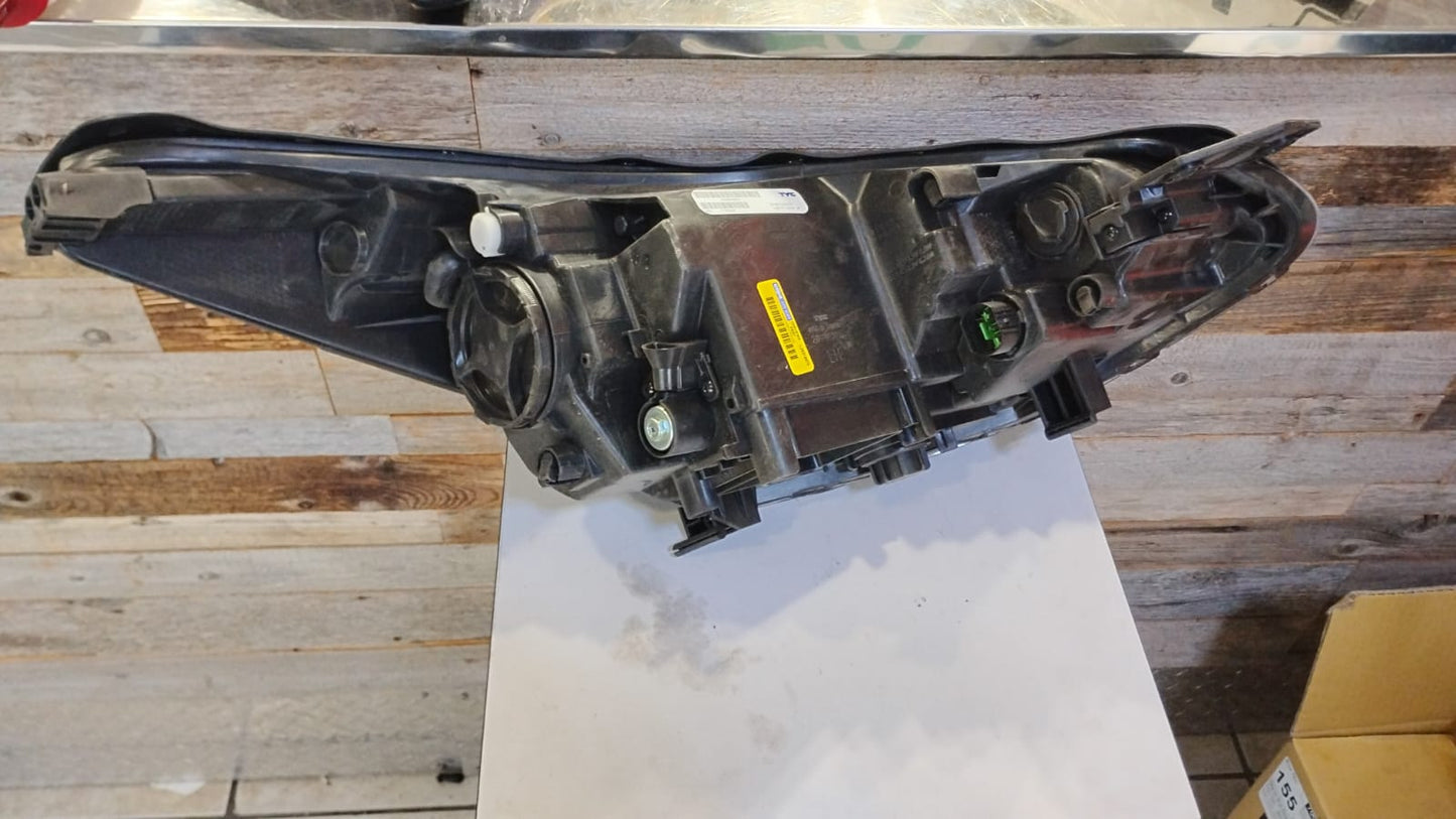 SUBARU OUTBACK 2015 2017 DRIVER SIDE  Headlamp assy composite Halogen