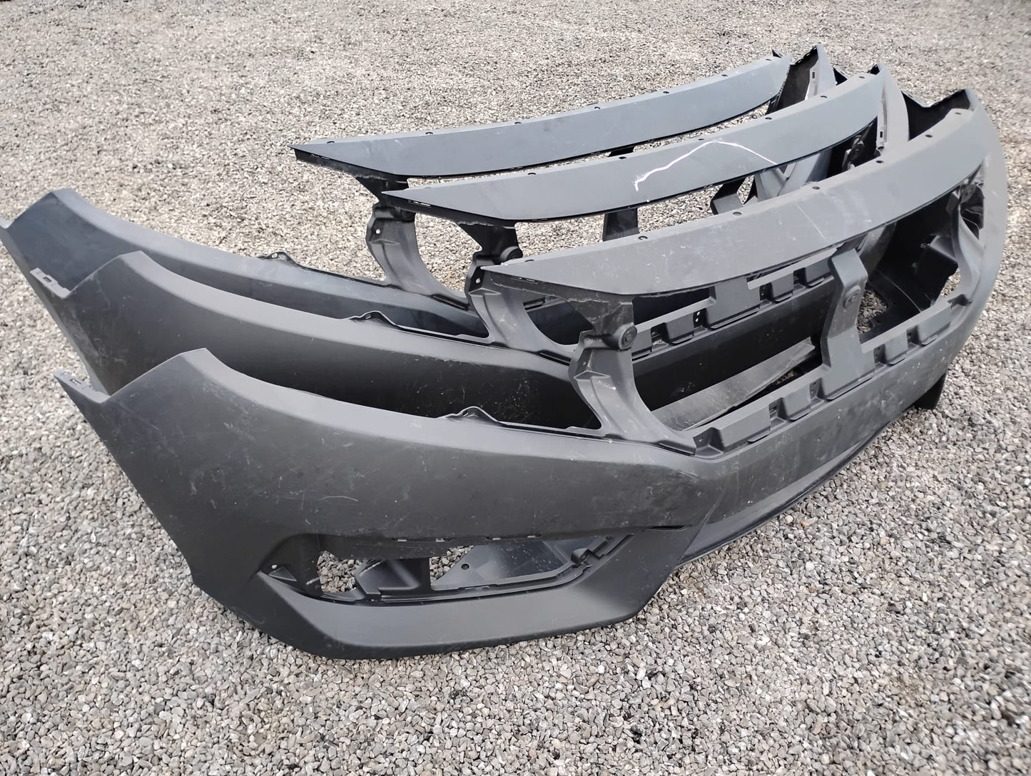 HONDA CIVIC FRONT BUMPER 2016 -2017 OCCASION!!