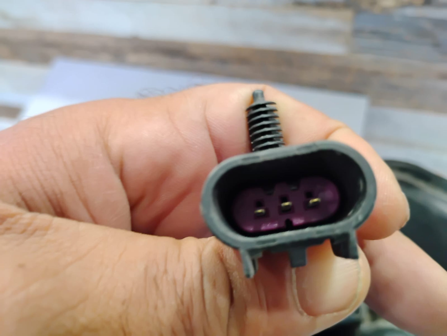 Dodge Ram 1500 2008-2018 Driver Headlamp assy composite Projector Type; Black