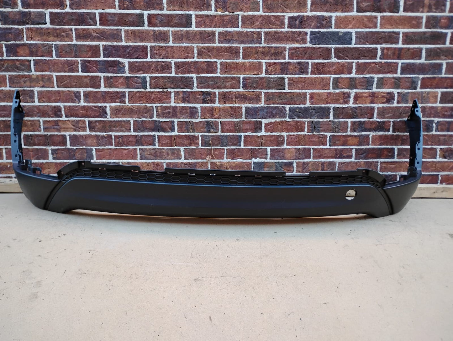 HYUNDAI TUCSON 2016 2018 Rear bumper cover lower 1 Piece Type; w/o Blind Spot Detection;