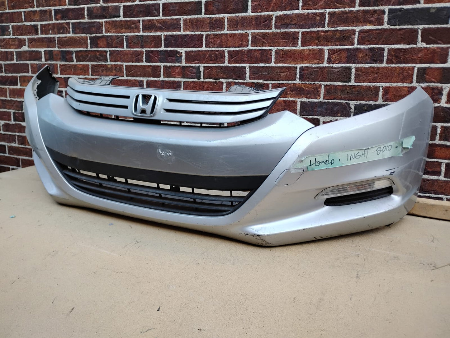 Honda Insight Hatchback w/ fog light holes Front Bumper Cover For 2010-2011