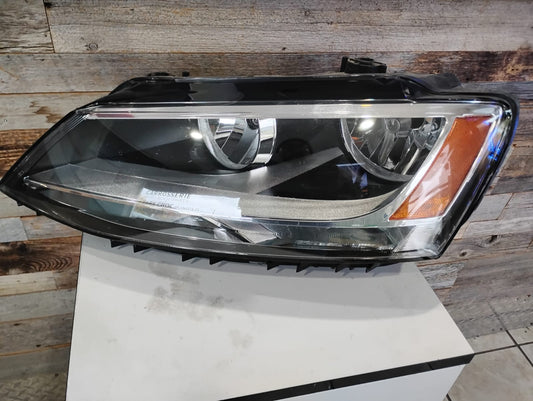 VOLKSWAGEN  JETTA 2015-2018  DRIVER SIDE Headlamp assy composite Sedan; Halogen