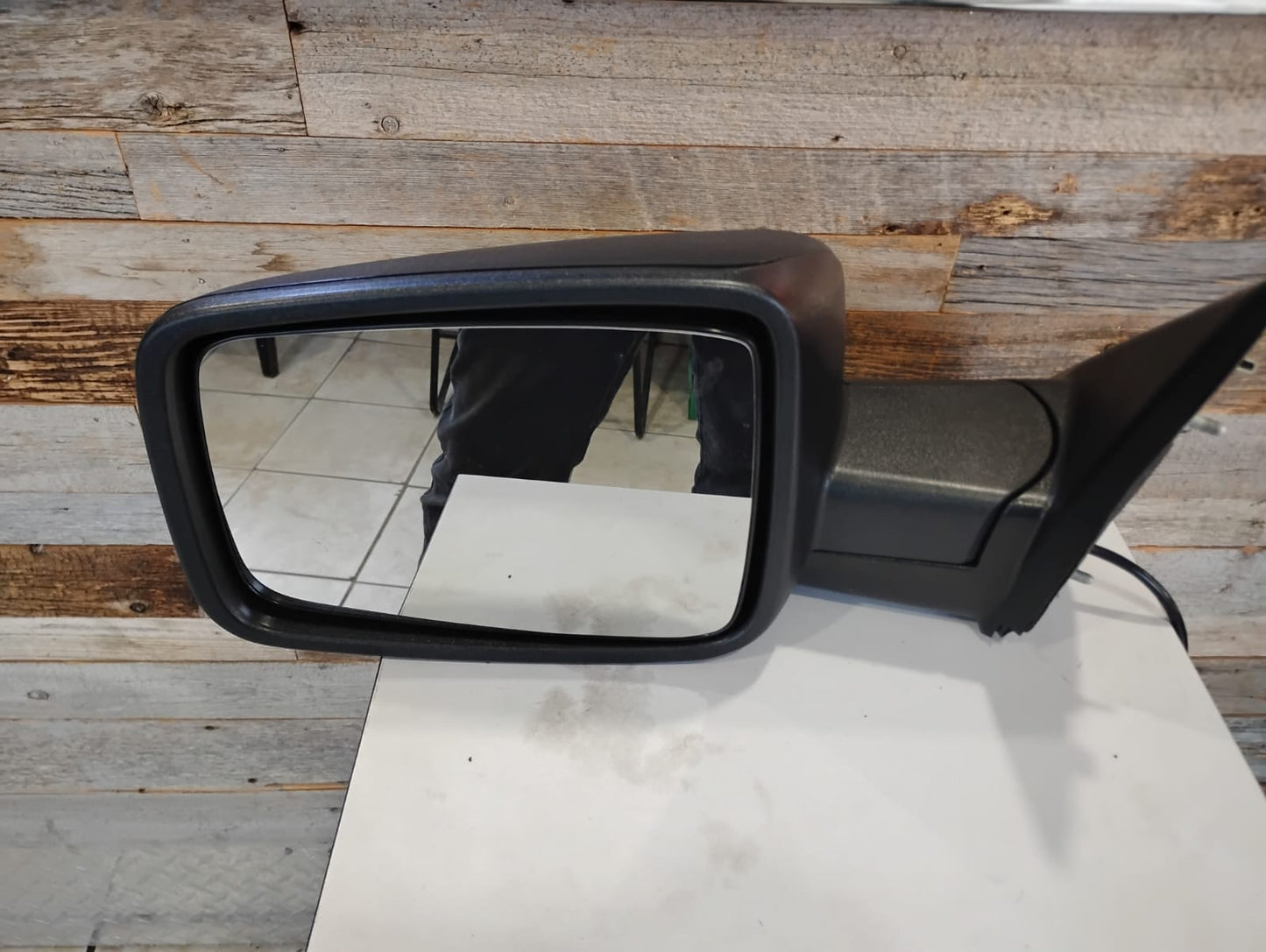 DODGE RAM MIRROR RAM P/UP R1500, R2500, R3500 13-17; MANUAL REMOTE, TEXTURED BLACK, W/O Tow Package  DRIVER SIDE