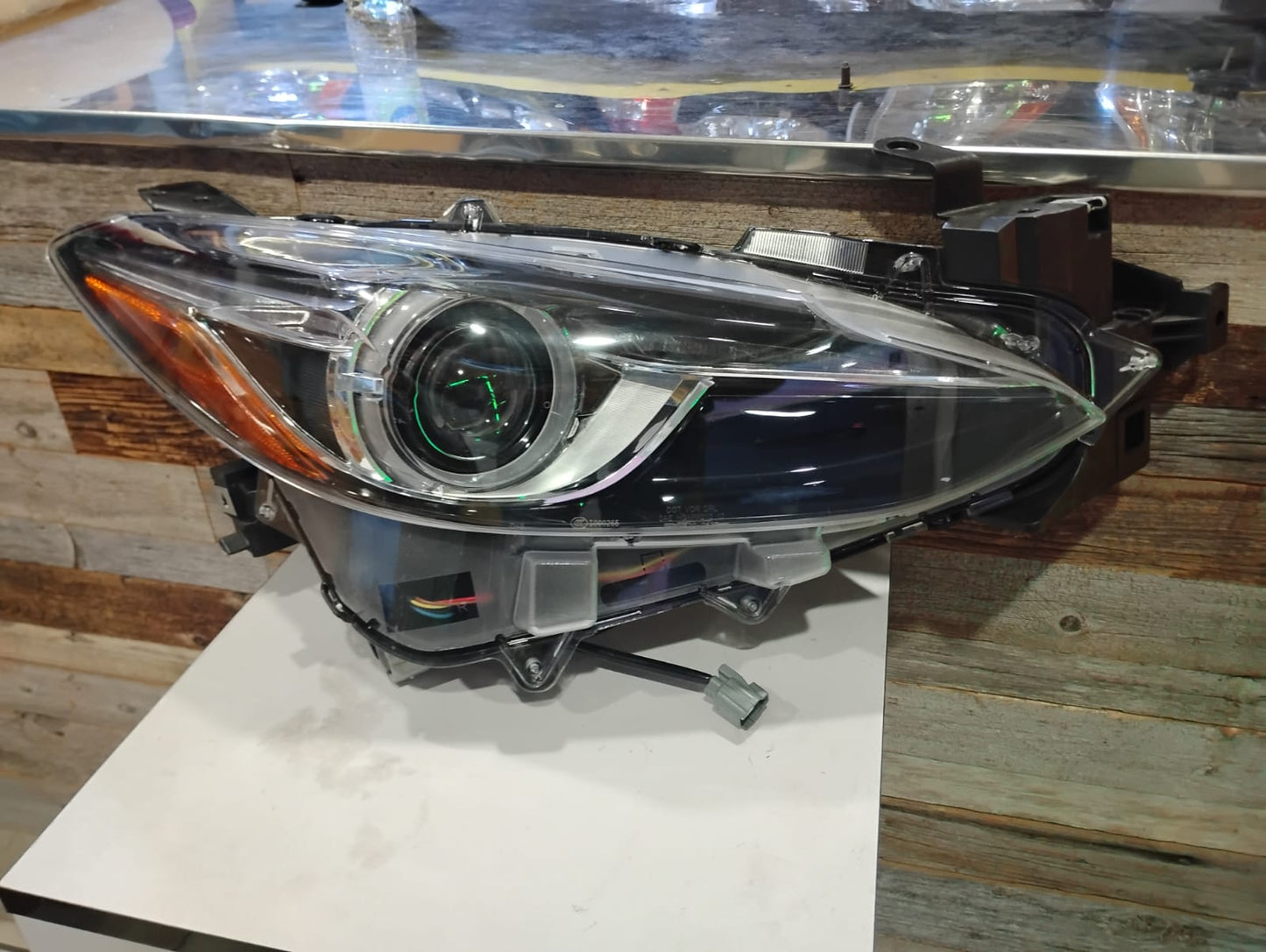 Mazda 3 Sedan, 17-18  PASSENGER SIDE w/o Auto Level Control, HID Headlamp