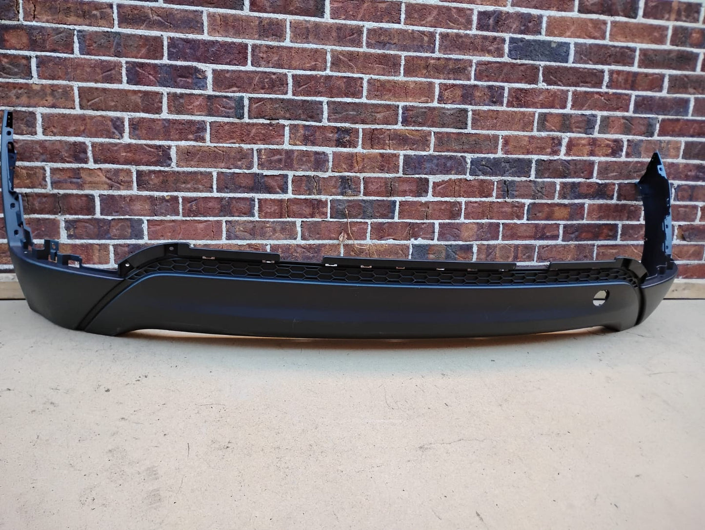 HYUNDAI TUCSON 2016 2018 Rear bumper cover lower 1 Piece Type; w/o Blind Spot Detection;