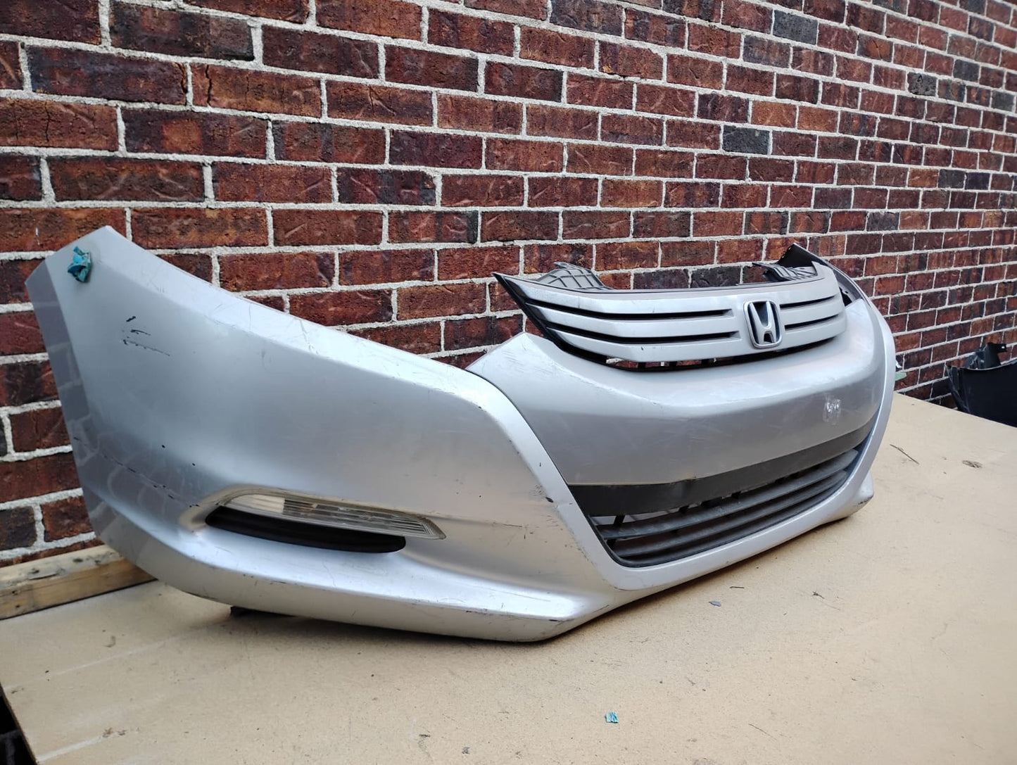 Honda Insight Hatchback w/ fog light holes Front Bumper Cover For 2010-2011