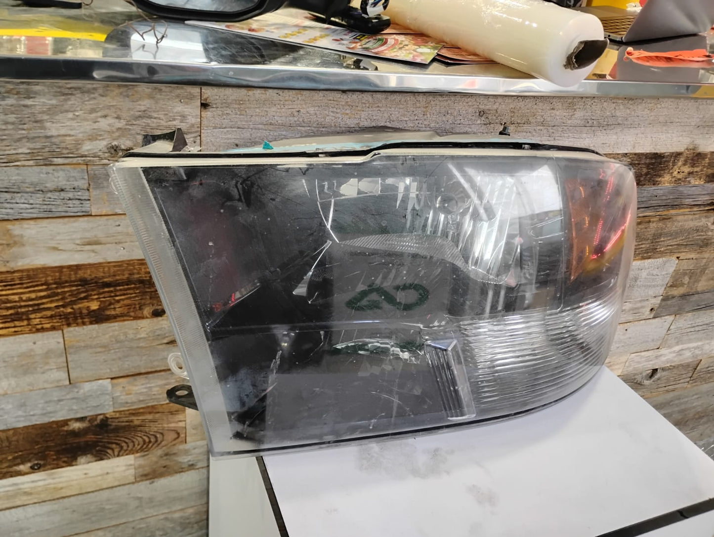 Dodge Ram 1500 2008-2018 Driver Headlamp assy composite Projector Type; Black