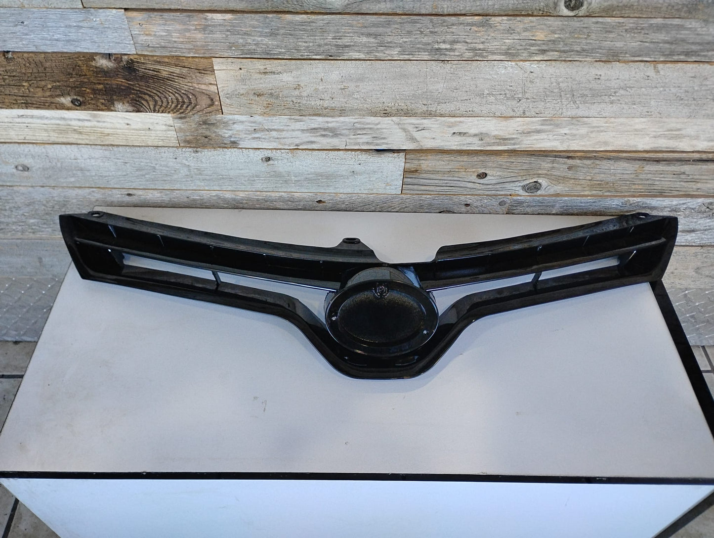 TOYOTA COROLLA 2014 2016 Grille assy CE|L|LE|LE ECO; w/o Emblem