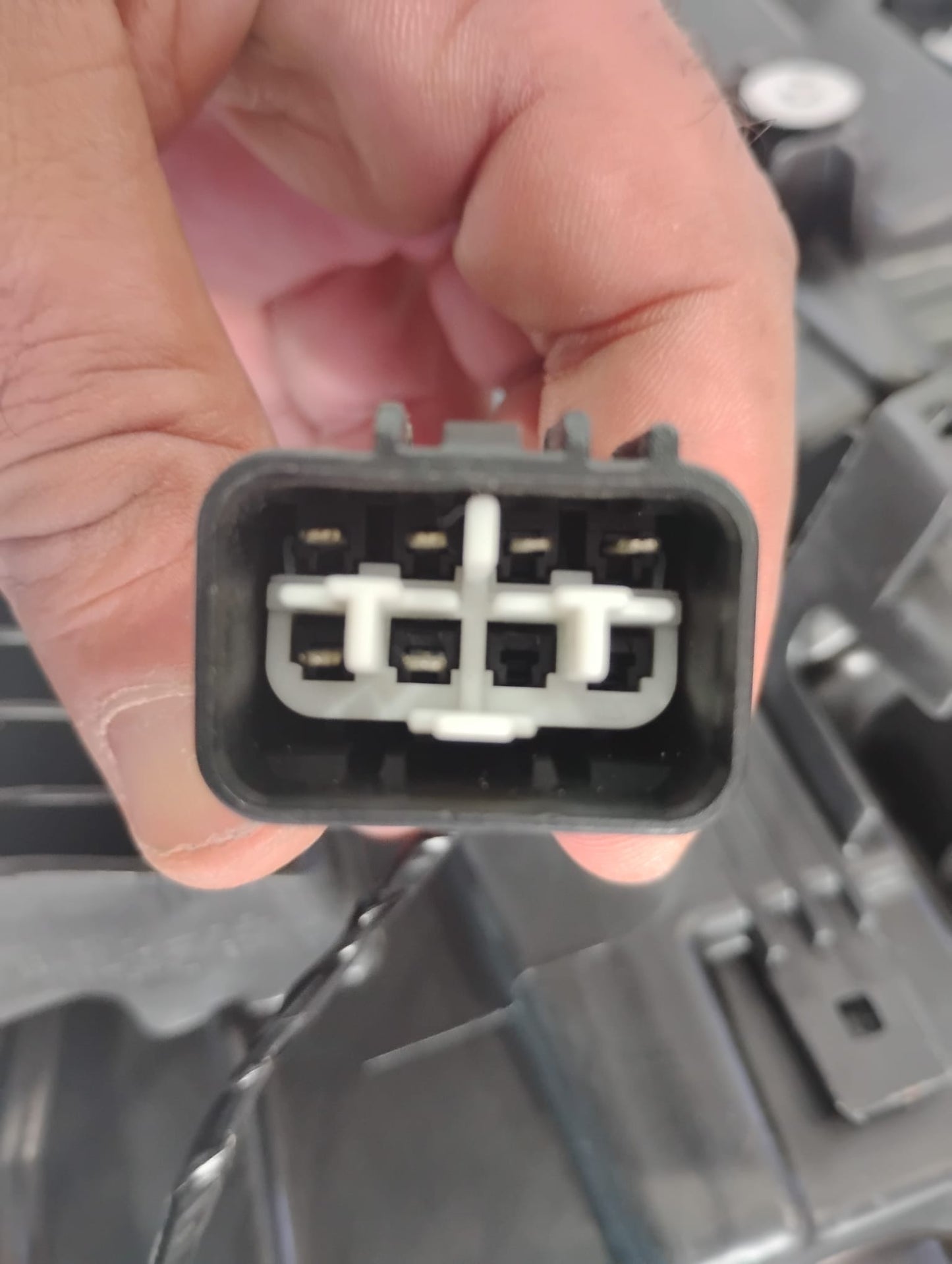 MITSUBISHI OUTLANDER 2017 2020 PASSAGER SIDE  RT Headlamp assy composite Halogen