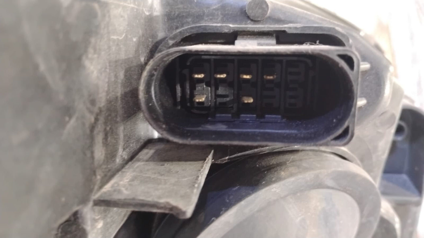 VOLKSWAGEN GOLF 2014 2017 Driver Headlamp assy composite Halogen