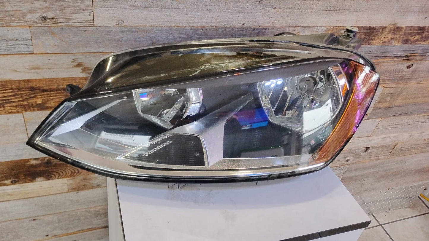 VOLKSWAGEN GOLF 2014 2017 Driver Headlamp assy composite Halogen
