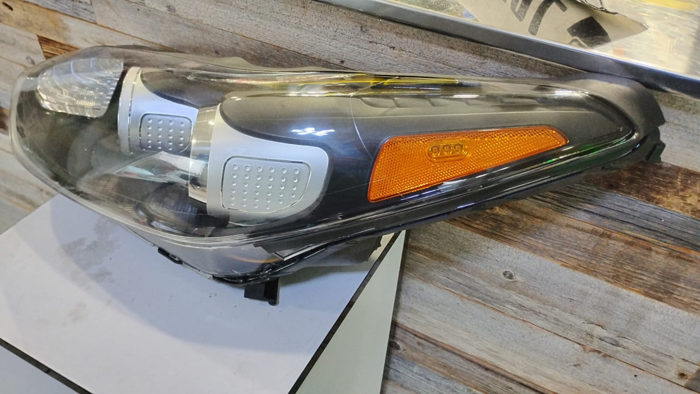 KIA SPORTAGE 2017 2022 Driver Headlamp assy composite AWD