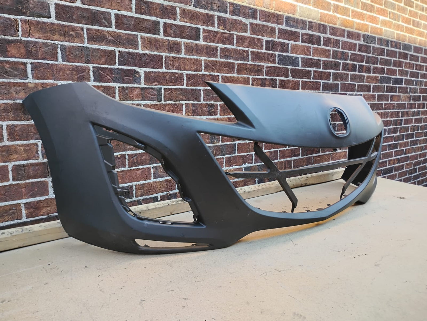 MAZDA 3 2010 2011 Front bumper cover 2.5L