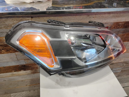 KIA SOUL 2010 2011  PASSENGER  Headlamp assy composite