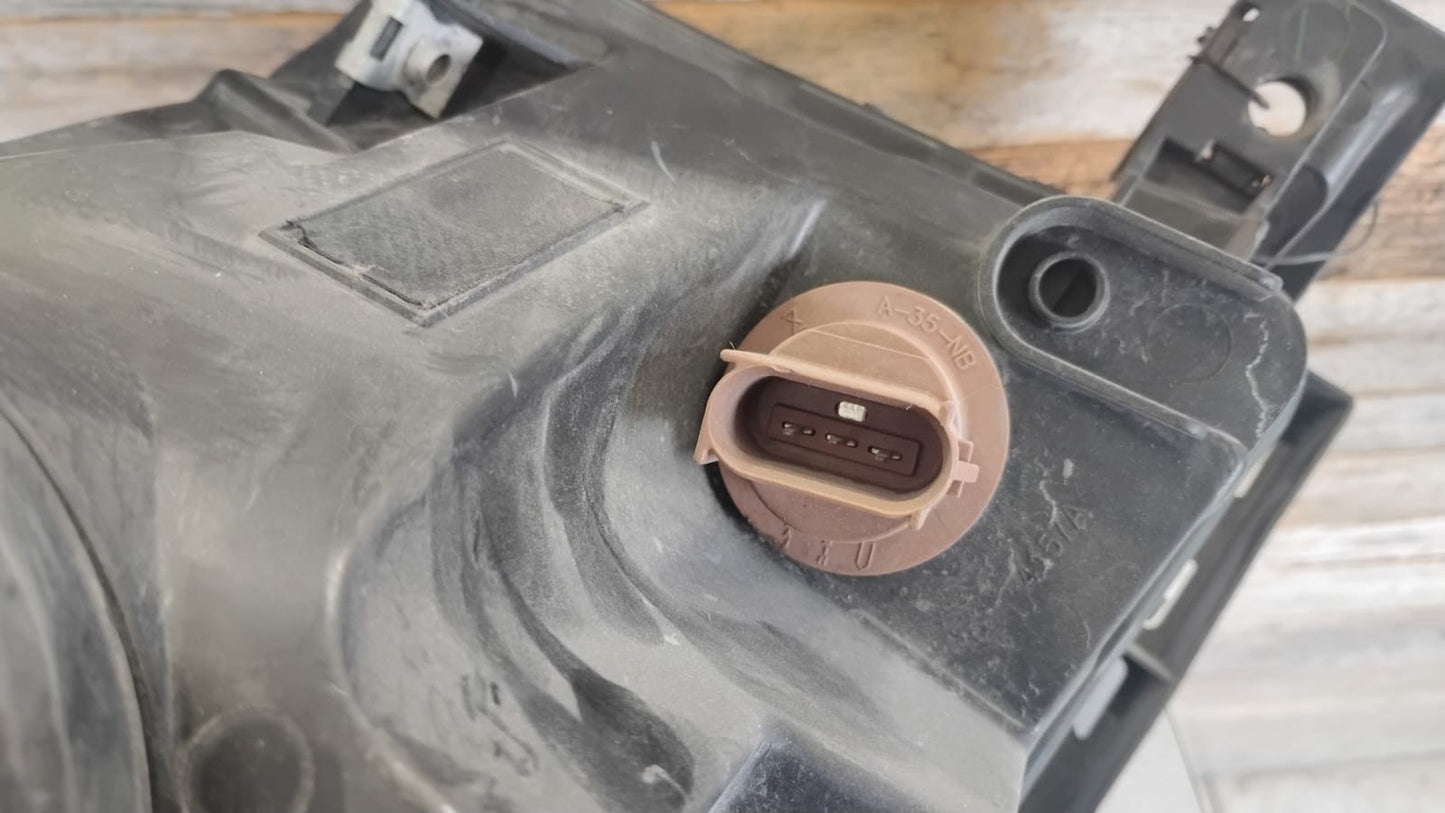 LINCOLN MKZ ZEPHYR 06-09  LEFT DRIVER SIDE HEADLIGHT HALOGEN HEAD LIGHT OEM