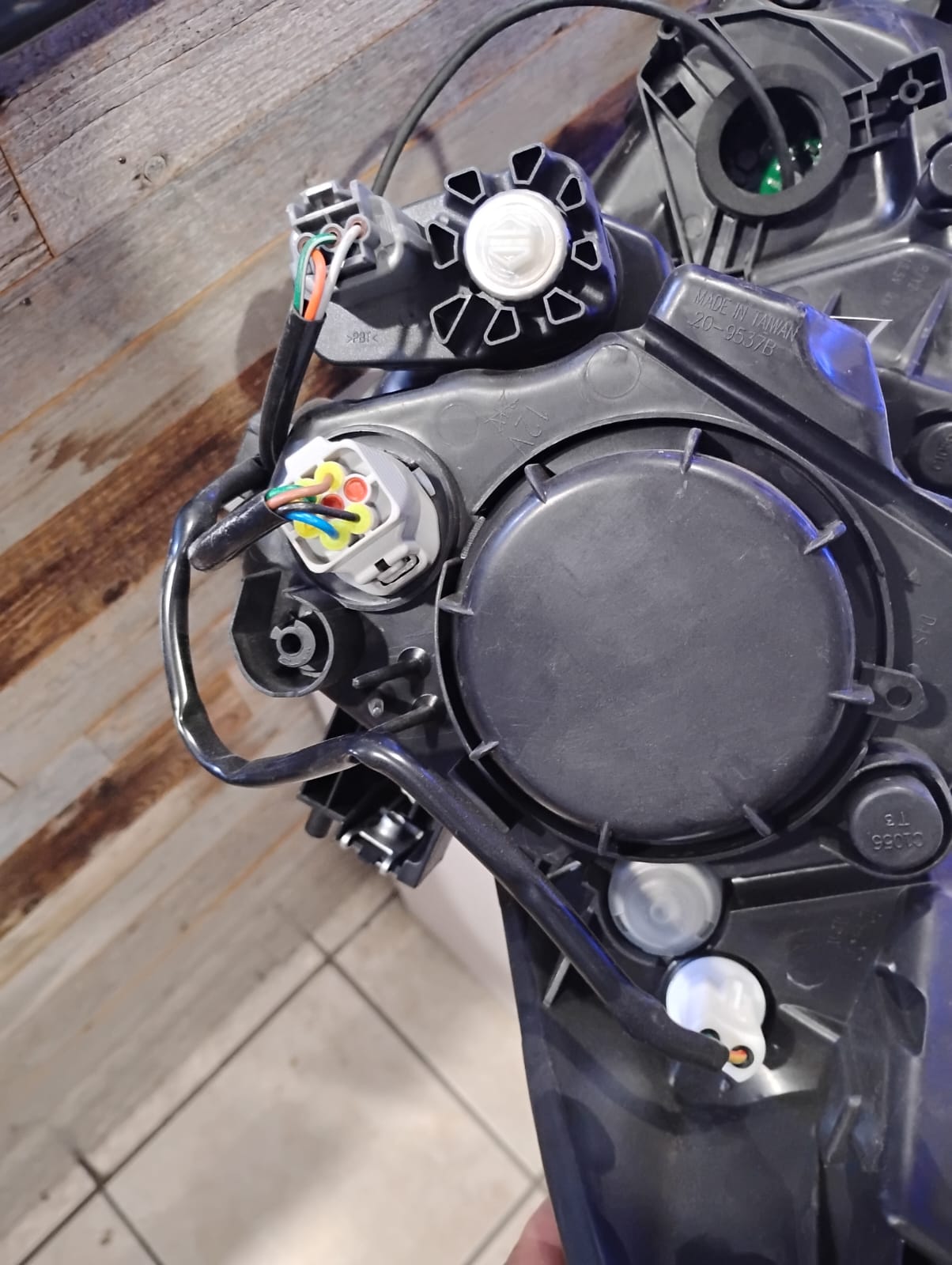 Mazda 3 Sedan, 17-18  PASSENGER SIDE w/o Auto Level Control, HID Headlamp