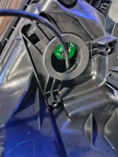 Mazda 3 Sedan, 17-18  PASSENGER SIDE w/o Auto Level Control, HID Headlamp