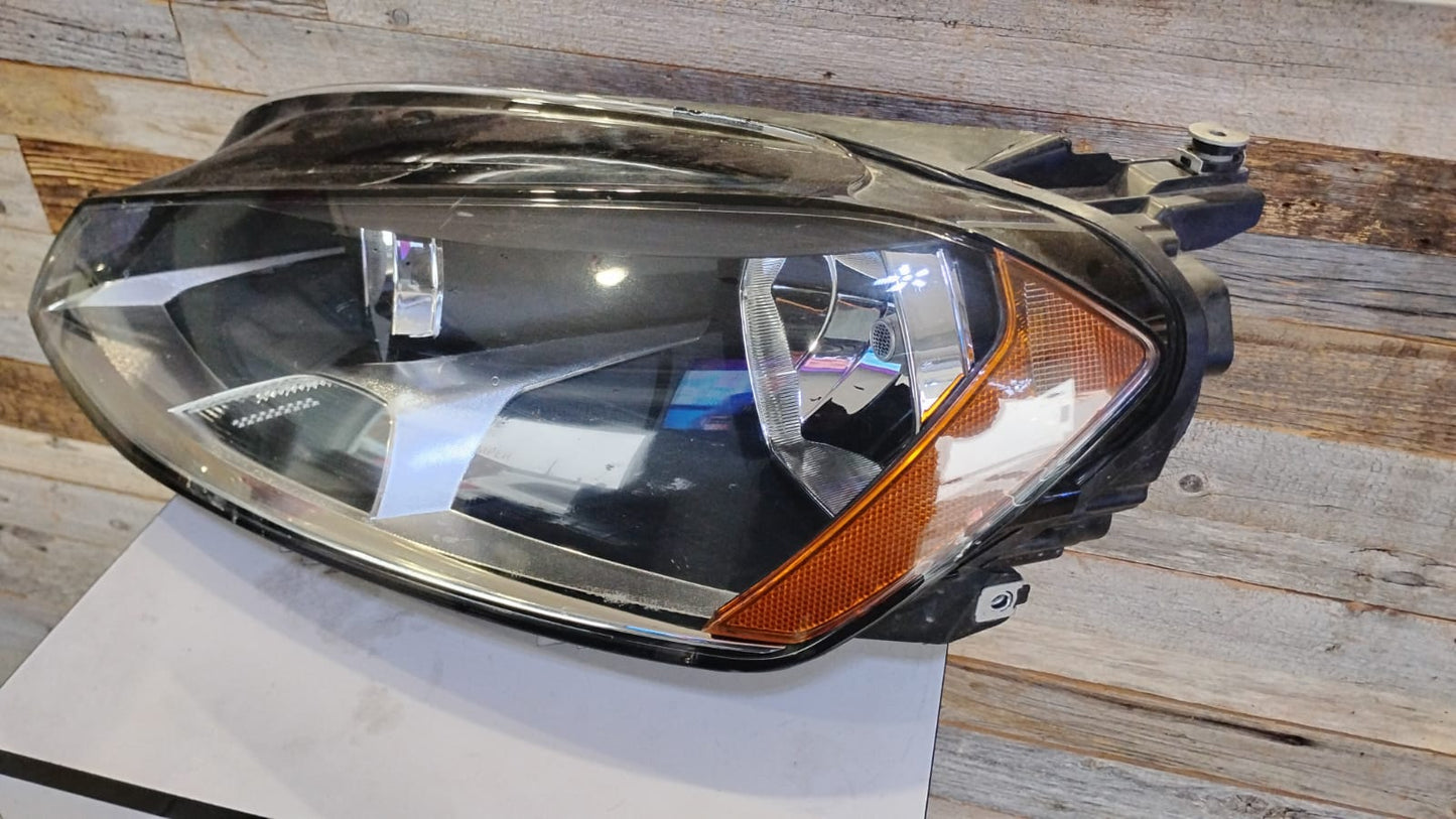 VOLKSWAGEN GOLF 2014 2017 Driver Headlamp assy composite Halogen