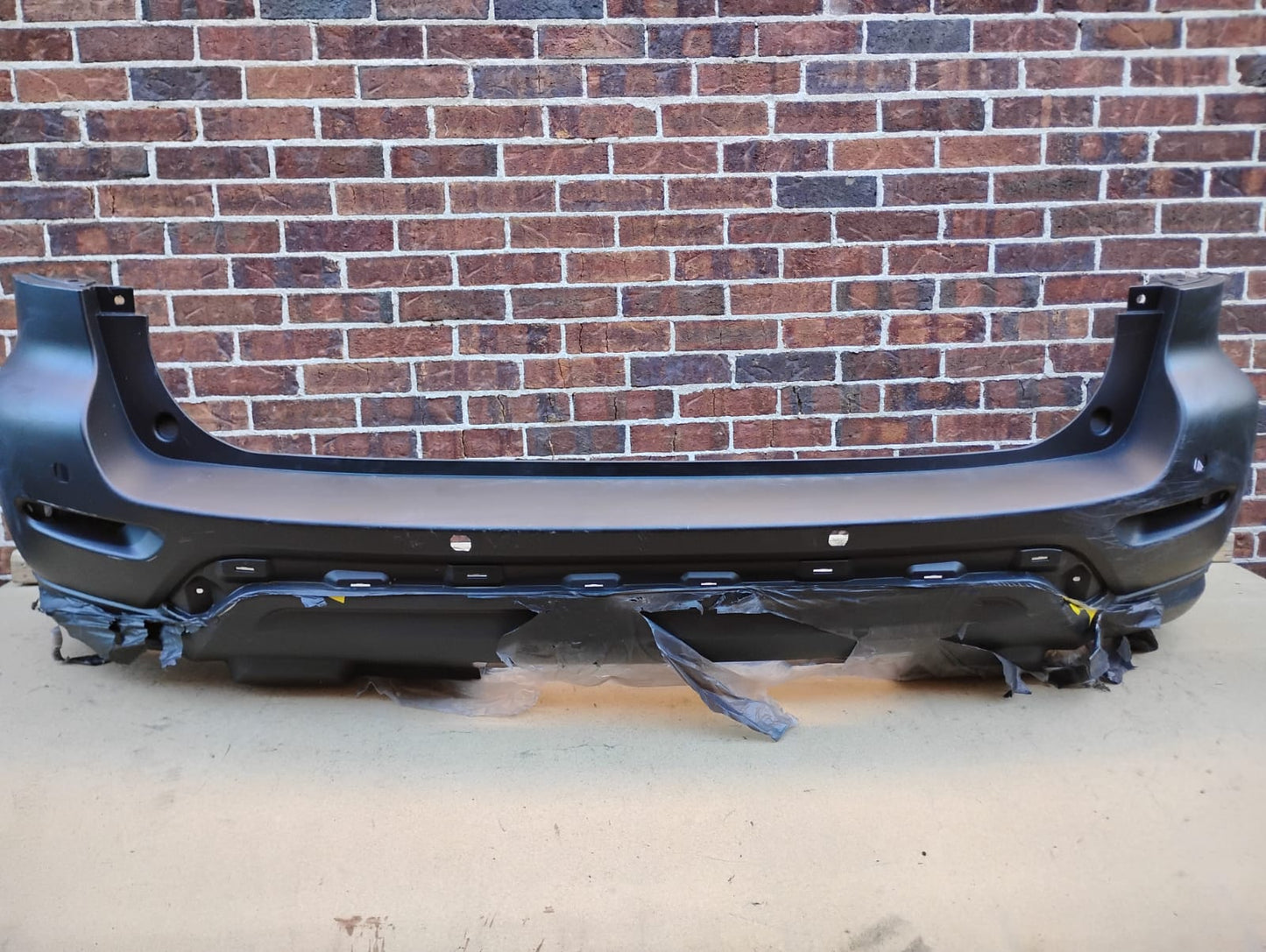 Nissan Pathfinder, 17-20, w/o Wheel Opening Mouldings, w/Object Sensors, w/Towing Hitch