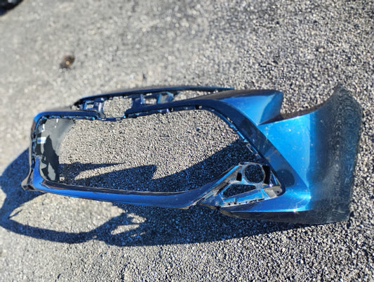 TOYOTA COROLLA FRONT BUMPER 2019 - 2022  OCCASION!!
