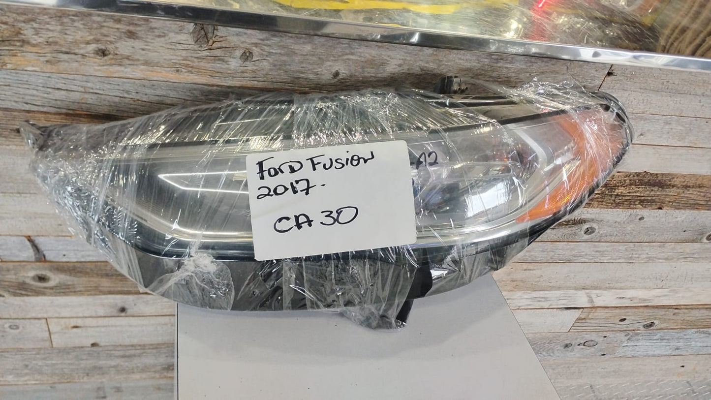 FORD FUSION 2017 2020 LT Headlamp assy composite Halogen; w/Signature Lighting