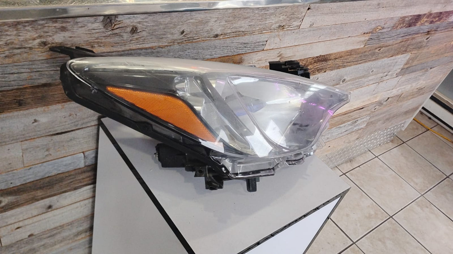 YARIS SEDAN 2016 2017 (CANADA) /16 SCION iA (USA) PASSAGER SIDE