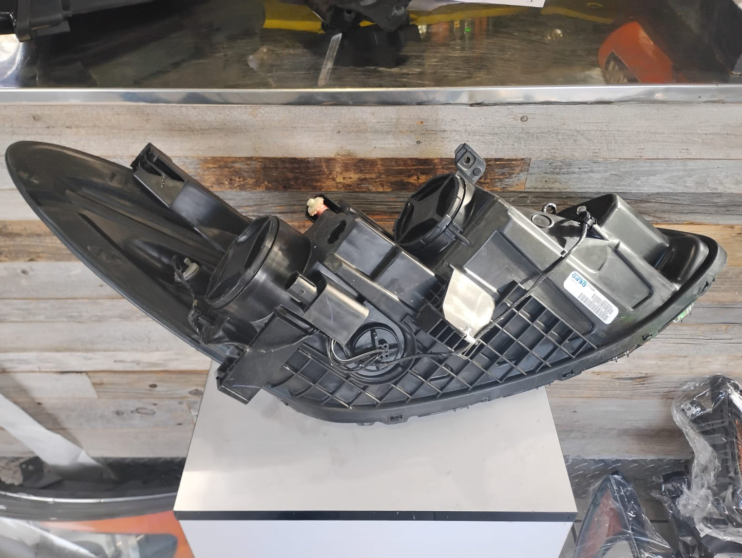 CHEVROLET CRUZE 2016 2019 Driver Headlamp assy composite LS; Halogen; w/o Daytime Running Lamps