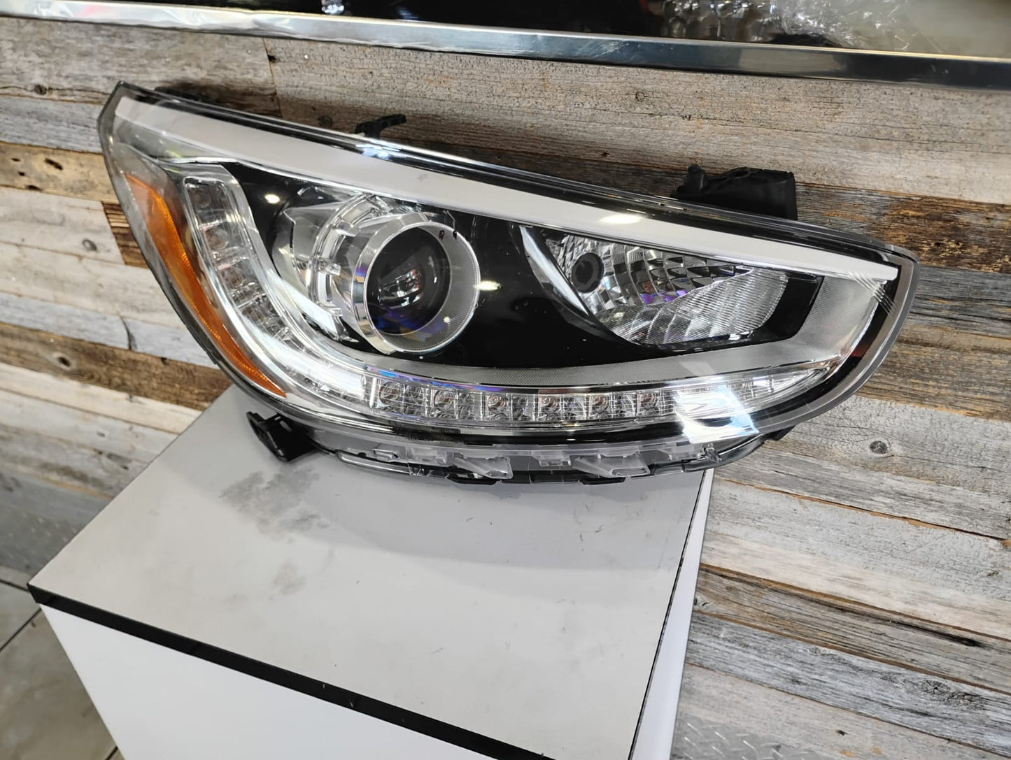 HYUNDAI ACCENT 2012 -2019 Passenger Headlamp assy composite LED; Proj Type NO DAYLIGHT RUNNING