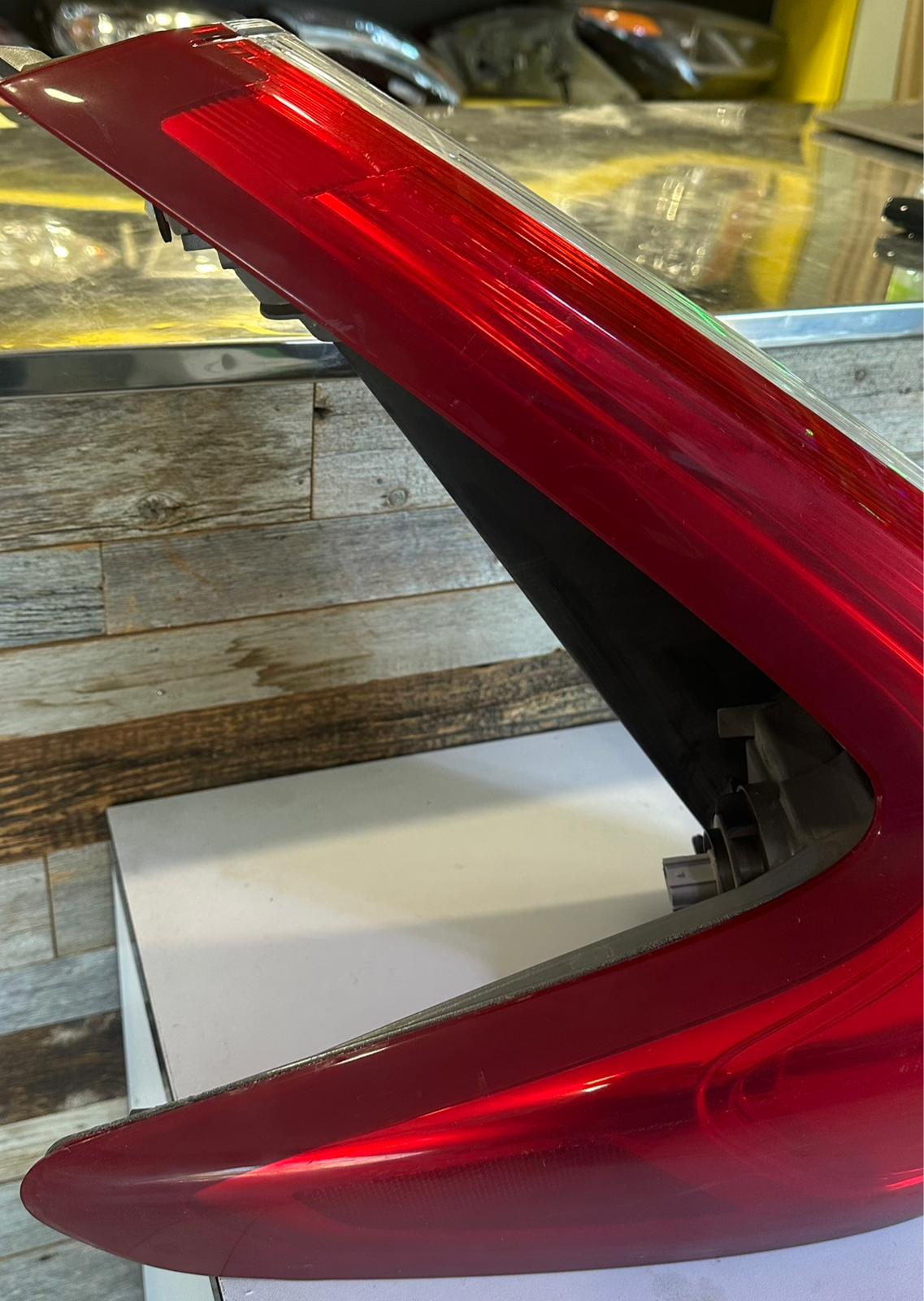 HONDA CR-V 2017-2019 Driver Taillamp assy outer