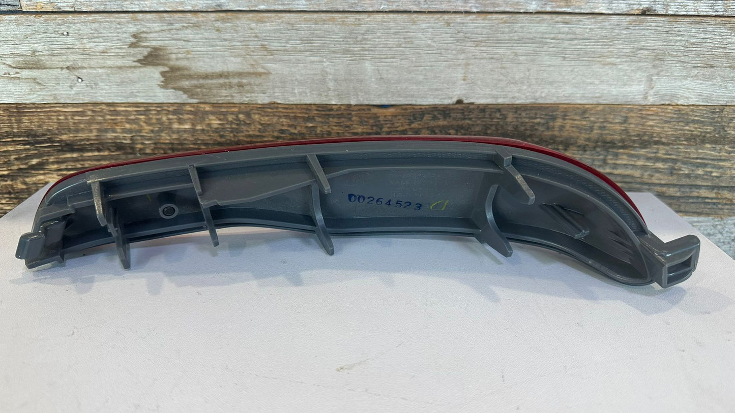 JEEP CHEROKEE DRIVER REAR BUMPER REFLECTOR 14-18