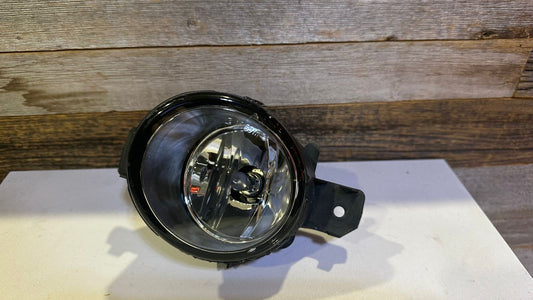 INFINITI G37 2004- 2011 Driver Fog lamp assy Coupe/Conv; w/o Bracket; To 11-10