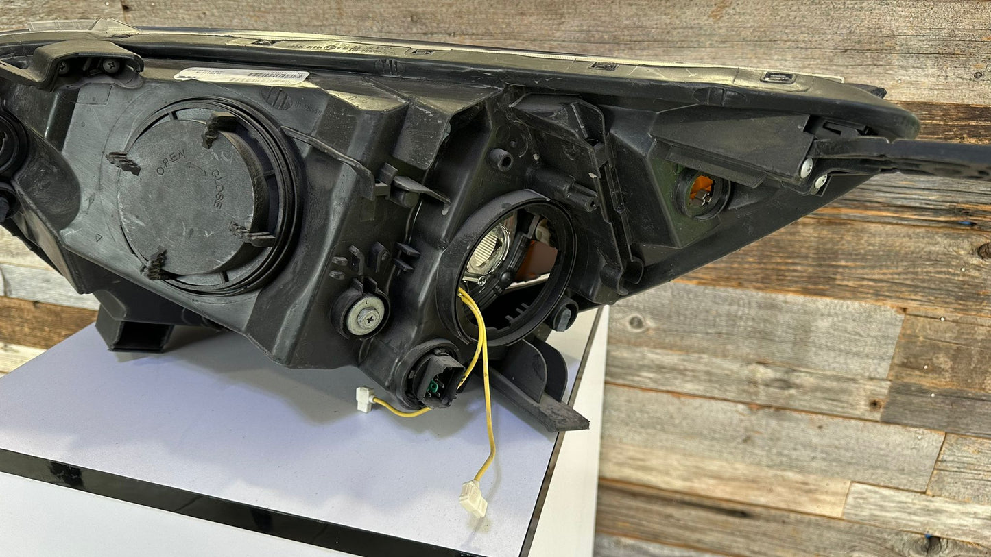 KIA RIO 2012 2017 Passenger Headlamp assy composite H/B; w/o LED Position Lamp