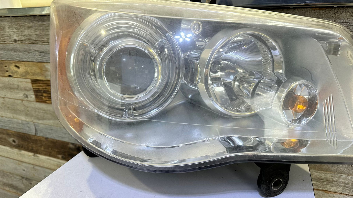CHRYSLER TOWN & COUNTRY 2008 2016 Passenger Headlamp lens/housing HID; North America Spec (Code LMP)