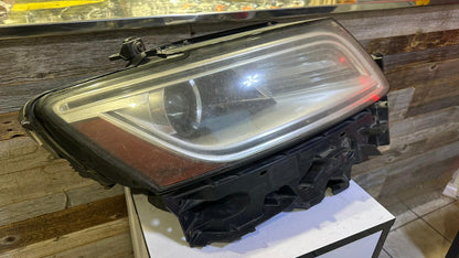 AUDI Q5 2013-2017 Passenger Headlamp assy composite Bi-Xenon; w/o Curve Lighting
