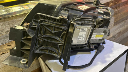 AUDI Q5 2013-2017 Passenger Headlamp assy composite Bi-Xenon; w/o Curve Lighting