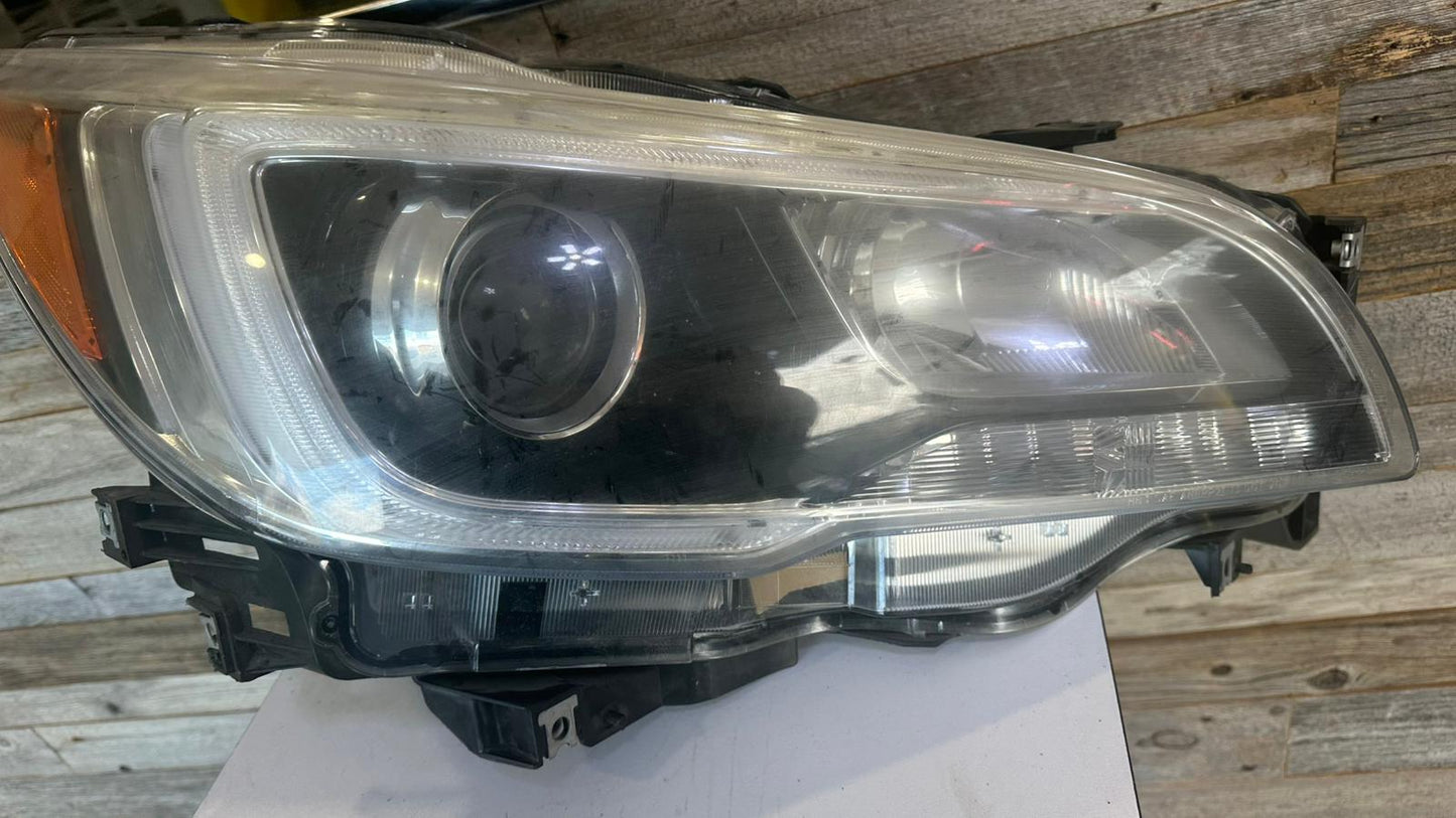 SUBARU OUTBACK 2015-2017 Passenger Headlamp assy composite Halogen